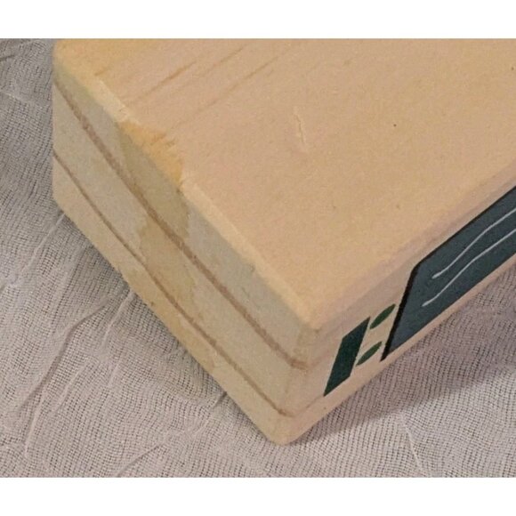 Le Toy Van Wooden Dollhouse Furniture Kitchen Dining Room Mini Green Set Of 9 - Picture 13 of 16